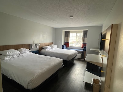 Microtel Inn by Wyndham Atlanta Airport