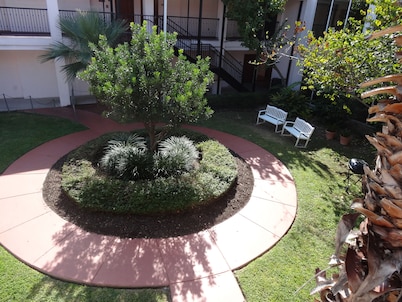 Howard Johnson by Wyndham San Antonio/NW Medical Center