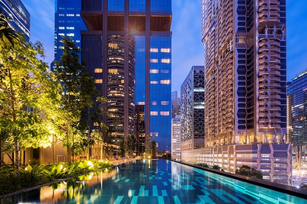 Outdoor pool, free cabanas