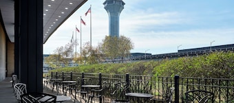 Hilton Chicago O'Hare Airport