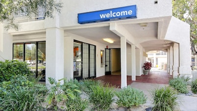 Motel 6 Thousand Oaks, CA
